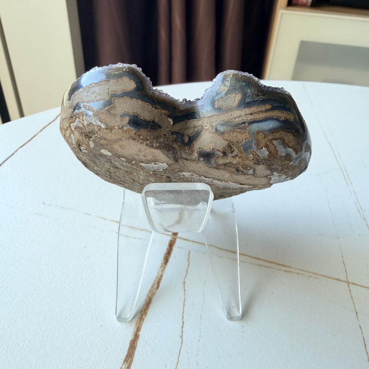 巴西異像彩晶心形紫水晶簇